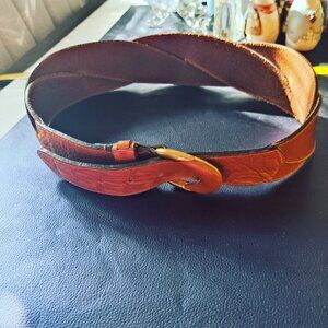 Leather Belt  3" W & 37" Long. By Dayton Hudson, made in Italy. Womens Classic
